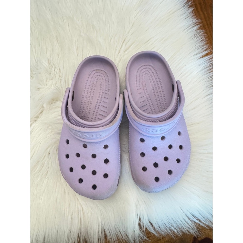 Croc purple women's‎ size 4
